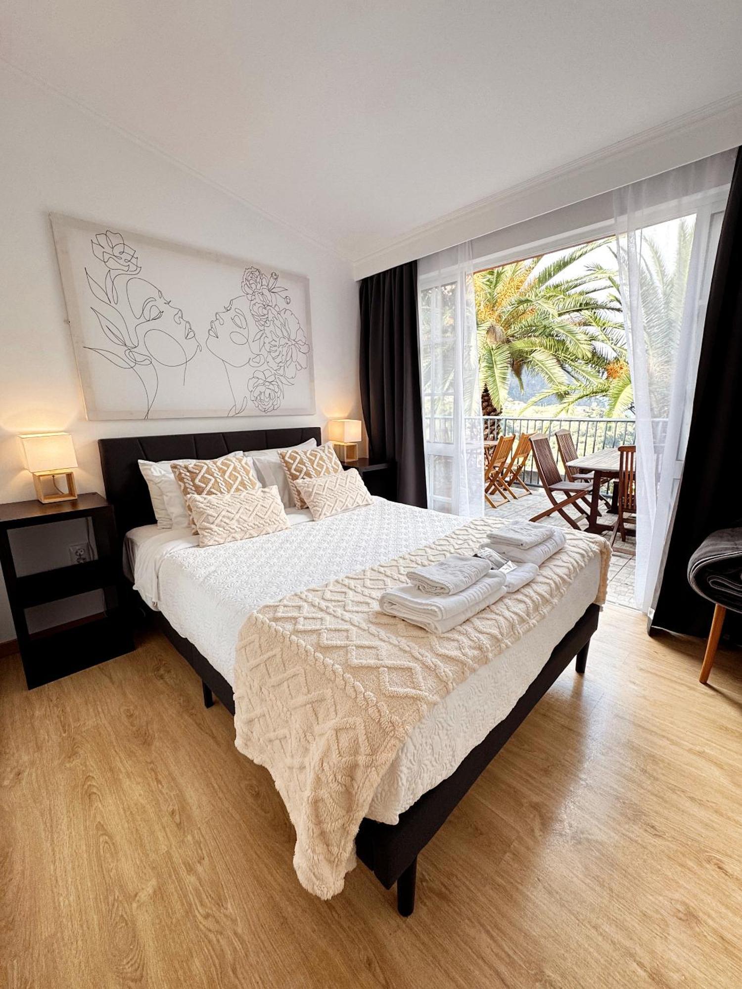 Gardens Guest House São Vicente Exteriör bild